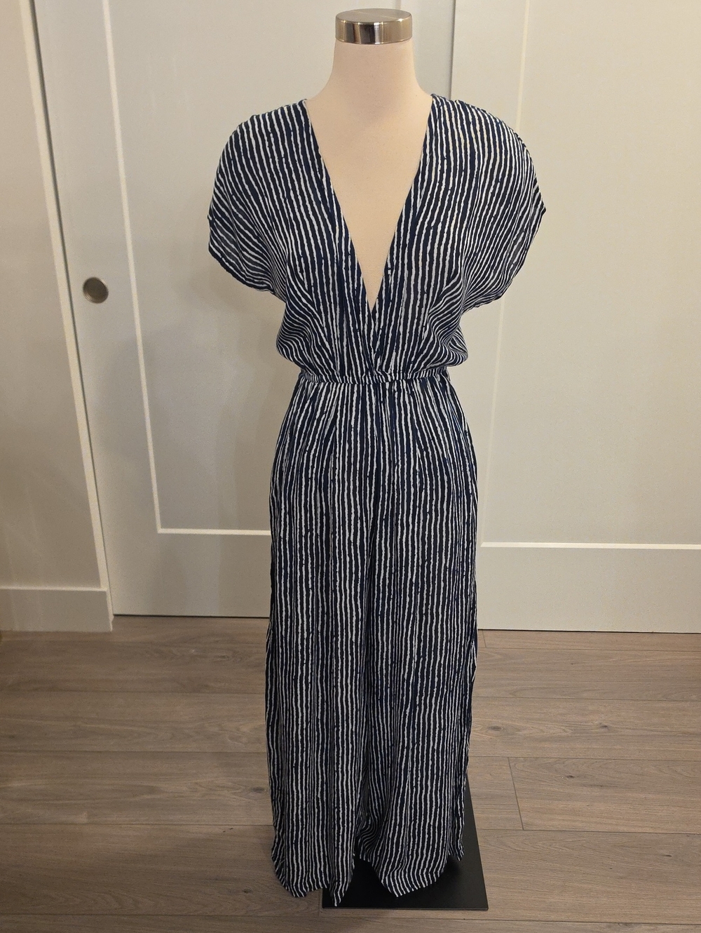 World Market women’s Navy and White Striped Jumpsuit size S/M great condition